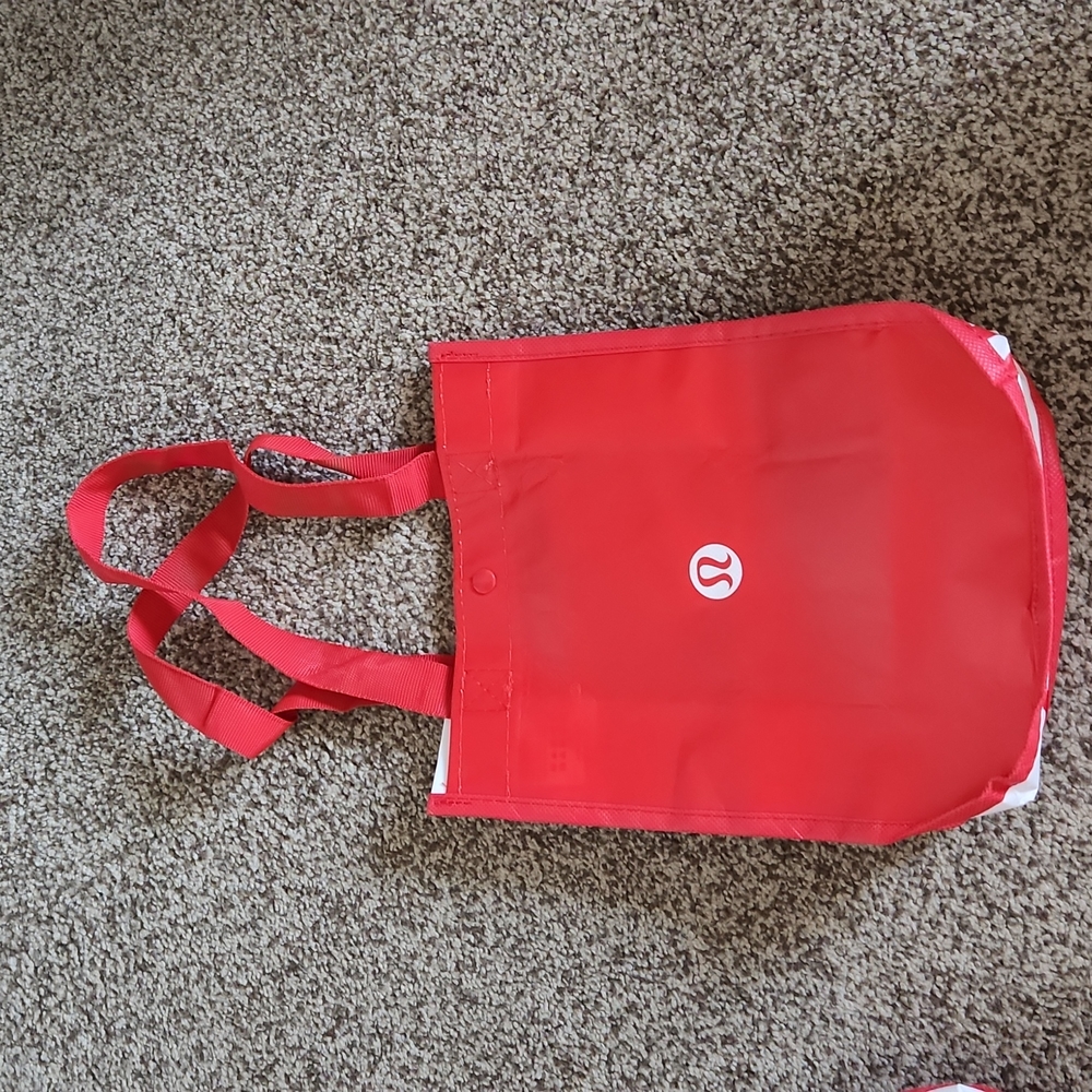 Small Lululemon reusable bag